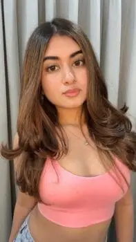 Divya 25 years confident and stylish companion